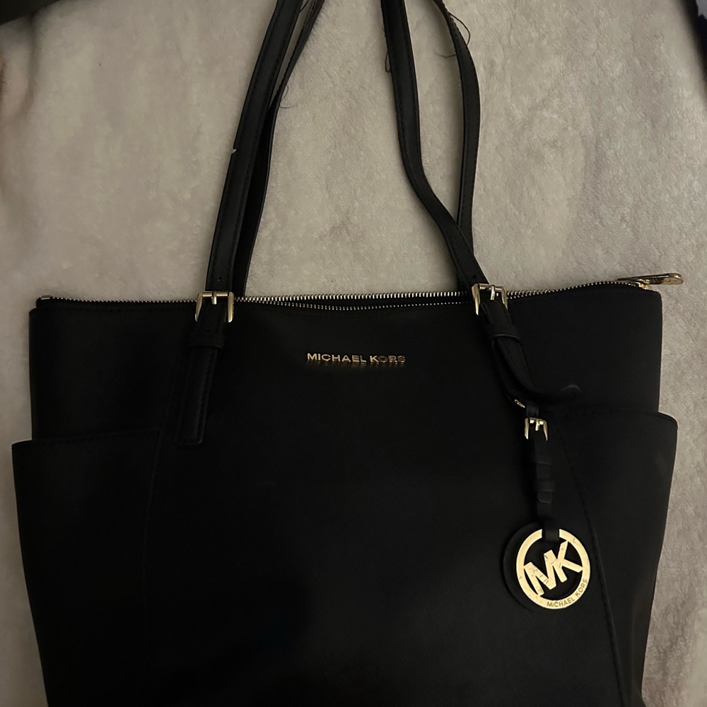 Michael Kors Elegant Black Tote